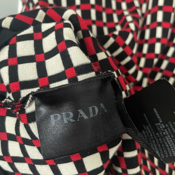 Prada red and black vintage plaid t-shirt - Picture 5 of 5